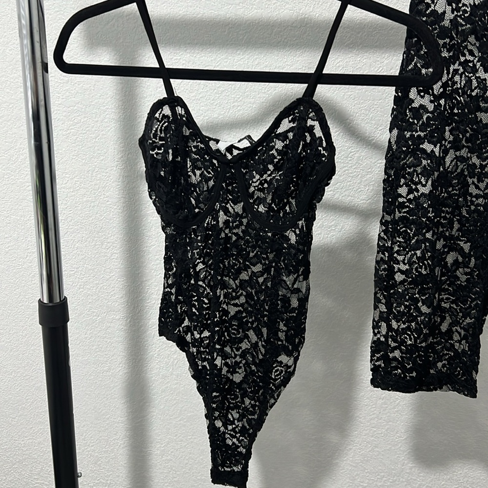 Matching set - Picture 3 of 8